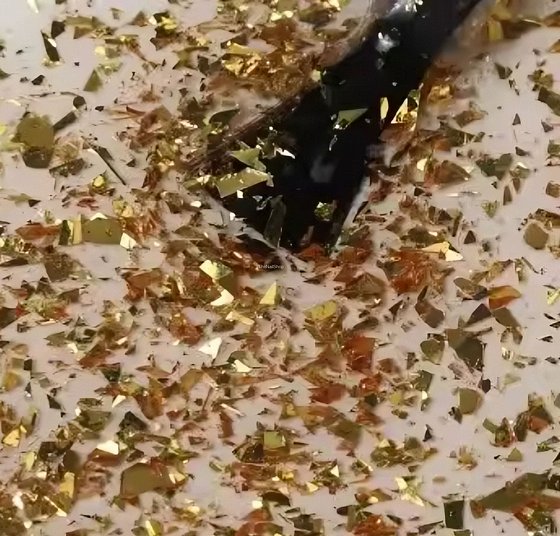 ��� ����� ��� GELITA gold flakes top