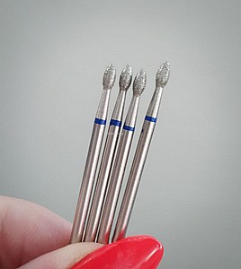 ראש טיפה גסות בינונית ראש טיפה גסות בינונית